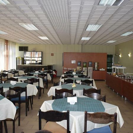 Olimpia Supersnab Hotel بالشيك المظهر الخارجي الصورة